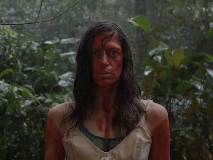 A atriz Clara Choveaux em cena de 'Luz nos trópicos', filme de Paula Gaitán.