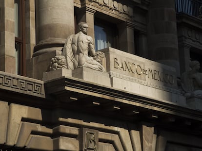 sede del Banco de México en la calle de 5 de Mayo, en el centro histórico de la Ciudad de México.