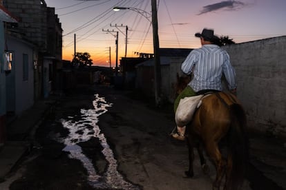 Más del 50% del agua en Cuba se pierde por tuberías obsoletas.