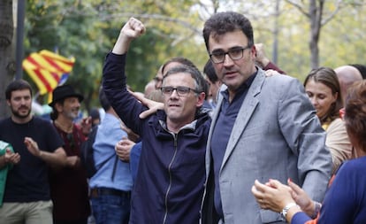 Josep Maria Jové y Lluís Salvadó, en septiembre de 2017 a su salida del juzgado de Barcelona
