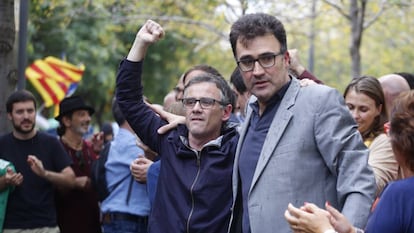 Josep Maria Jové y Lluís Salvadó, en septiembre de 2017 a su salida del juzgado número 13 de Barcelona.