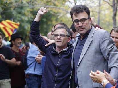 Josep Maria Jové y Lluís Salvadó, en septiembre de 2017 a su salida del juzgado número 13 de Barcelona.