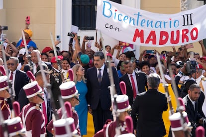 Nicolás Maduro y su esposa Cilia Flores llegan a la Asamblea Nacional.