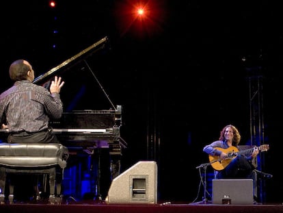 Michel Camilo y Tomatito durante el concierto de anoche en la Puerta del Ángel.
