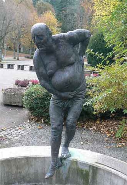 Estatua de Gioacchino Rossini, en la ciudad-balneario de Wildbald (Alemania).