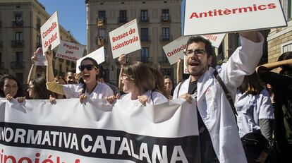 Manifestación de las enfermeras este jueves en Barcelona.