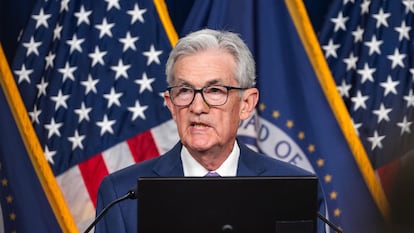 Washington (United States), 12/06/2024.- US Federal Reserve Board Chairman Jerome Powell speaks to reporters after the Fed once again refrained from raising interest rates following its two-day conference at the Federal Reserve in Washington, DC, USA, 12 June 2024. Policymakers are widely expected to begin cutting interest rates later in 2024. (Roma) EFE/EPA/JIM LO SCALZO
