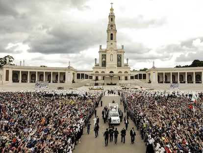 El papa Francisco, en el santuario de Fátima, en su última visita a Portugal en mayo de 2017.