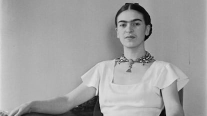 Frida Kahlo en una imagen de Lucienne Bloch.