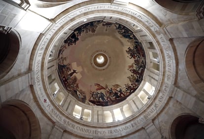 Cúpula del Monumento a Los Caídos, el elemento más emblemático del edificio.