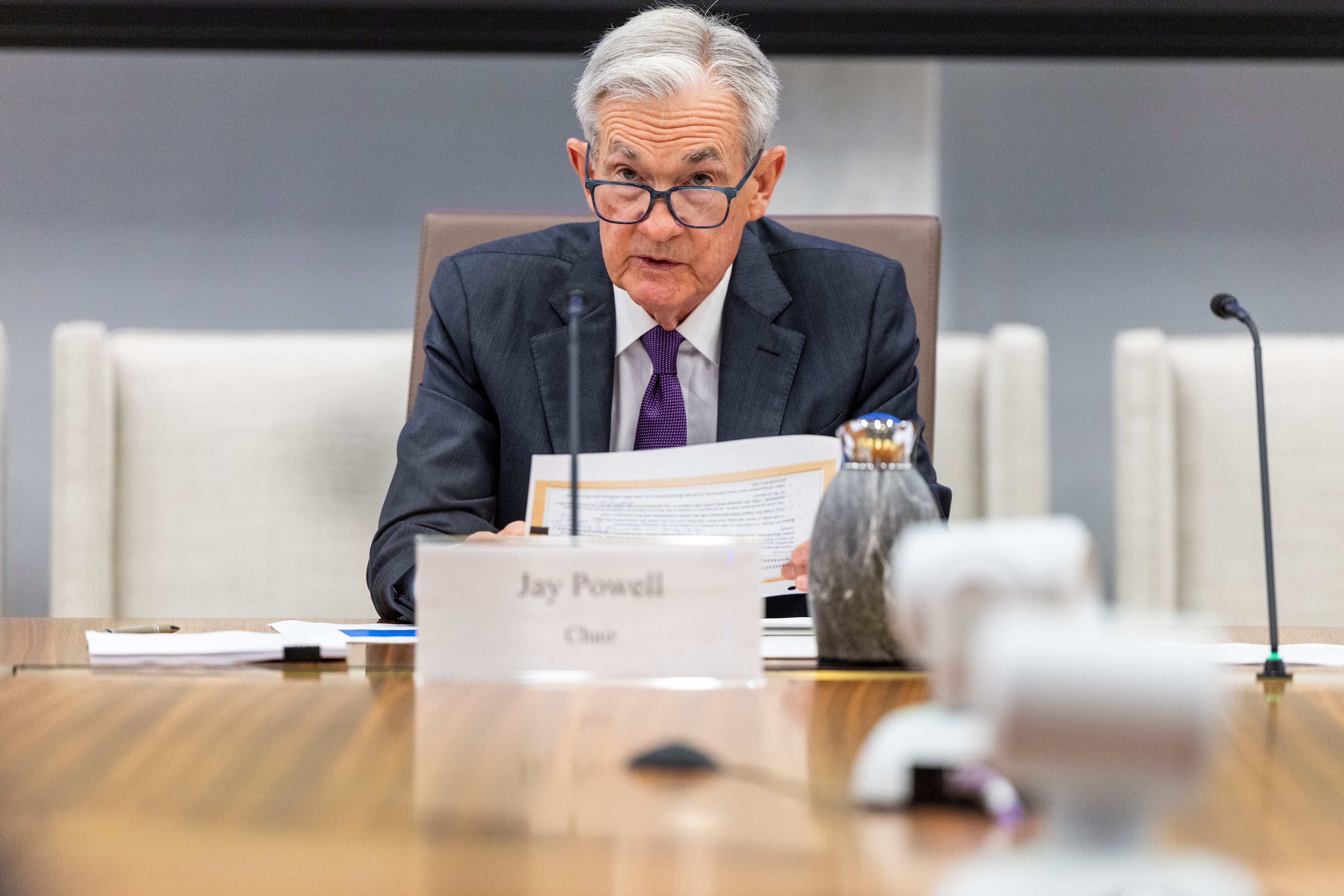 El repliegue del petróleo devuelve a los bancos centrales a la casilla de salida