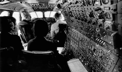 Cabina del avi&oacute;n durante el vuelo inaugural del Concorde de Air France, el 24 de mayo de 1976. 