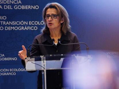 La vicepresidenta del Gobierno y ministra para la Transición Ecológica y el Reto Demográfico, Teresa Ribera, informa de los resultados de los tres primeros meses de aplicación del Plan Más Seguridad Energética (Plan +SE), a 16 de enero de 2023, en Madrid (España).