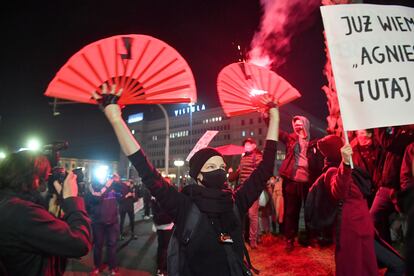 Movilización contra la reforma de la ley del aborto, el pasado miércoles en Varsovia.