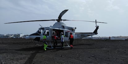 El helicóptero del GES del Gobierno de Canarias.
