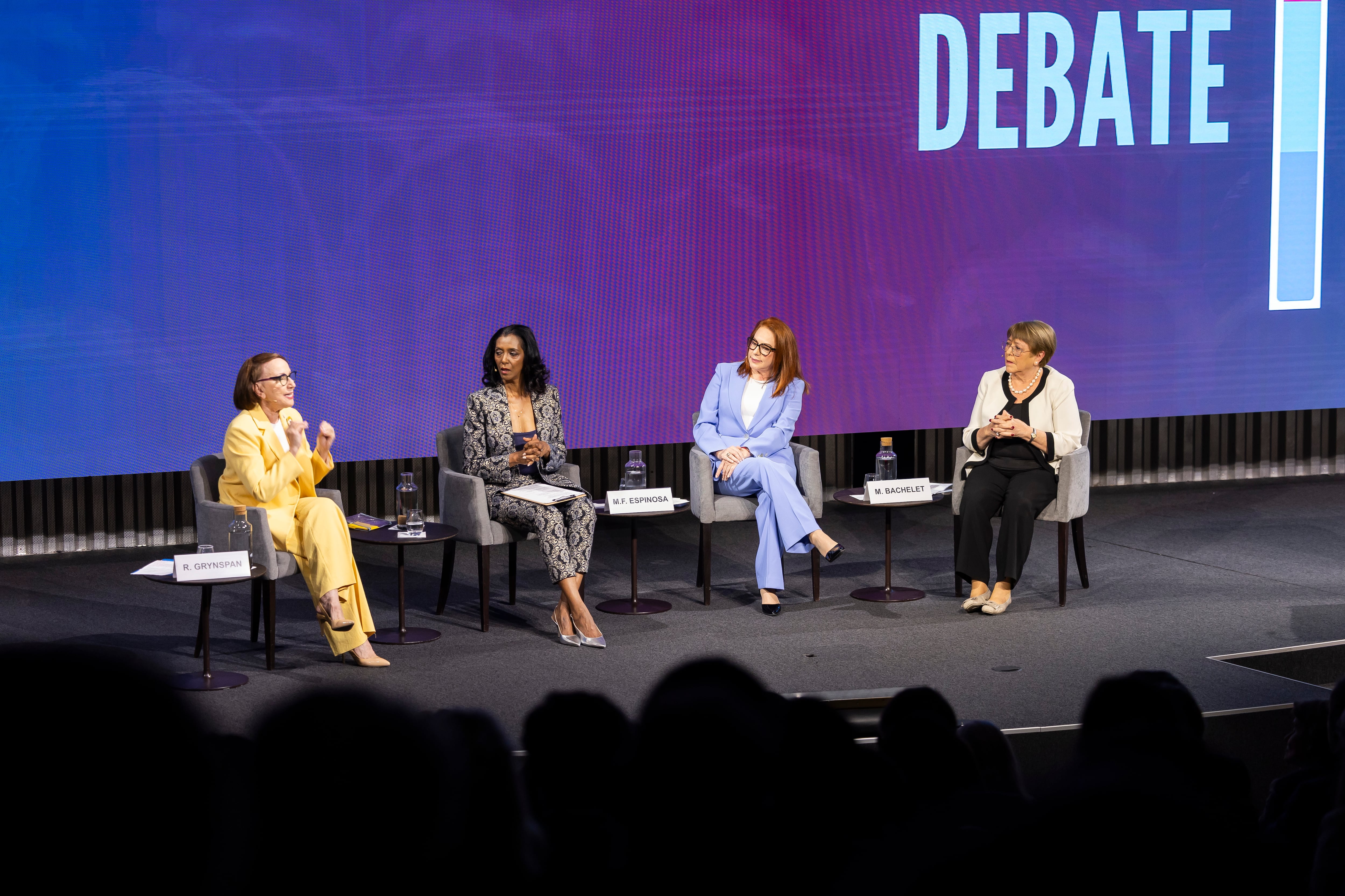 Las candidatas a dirigir la ONU debaten cómo recuperar la co