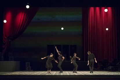 La obra 'El Salón del baile' dirigida por Rafaela Carrasco representada en el Teatro de la Maestranza de Sevilla, el 26 de septiembre.