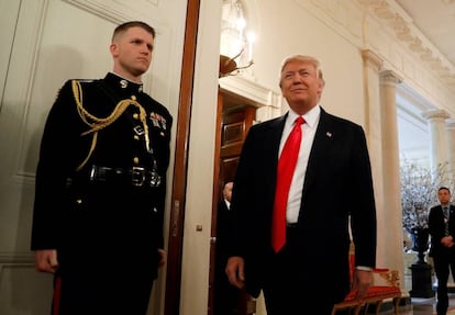 Donald Trump en su reunión hoy con los gobernadores en Washington.