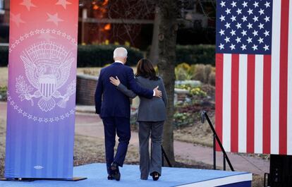 El presidente de Estados Unidos, Joe Biden, y la vicepresidenta, Kamala Harris, durante un acto en la Universidad de Atlanta, en Georgia.