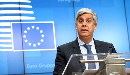 Mário Centeno, tras la reunión del Eurogrupo de febrero en Bruselas. / AFP