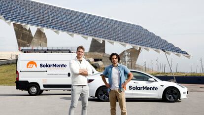 Wouter Draijer y Victor Gardrinier, fundadores de la empresa SolarMente.