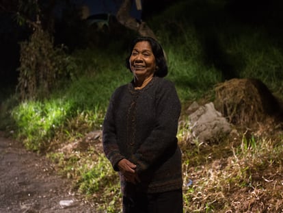 María Catalina Acosta, una trabajadora del hogar a la que rescataron de casa de sus patrones, donde estaba encerrada desde el inicio de la pandemia, sin apenas contacto con el exterior, esta semana en Ciudad de México.