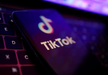 Una imagen con el logo de TikTok.