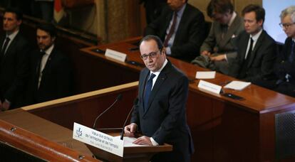 El presidente francés, François Hollande, este lunes en su discurso del Consejo Económico, Social y Medioambiental en París.
