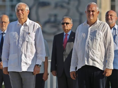 El ministro de Exteriores en funciones, Josep Borrel, este miércoles en la plaza de la Revolución de La Habana (Cuba).