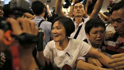 Manifestantes en las calles del distrito hongkonés de Admiralty.