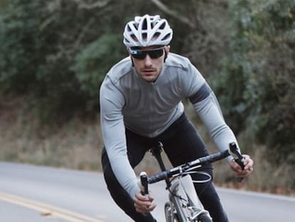 Un ciclista con Google Glass.