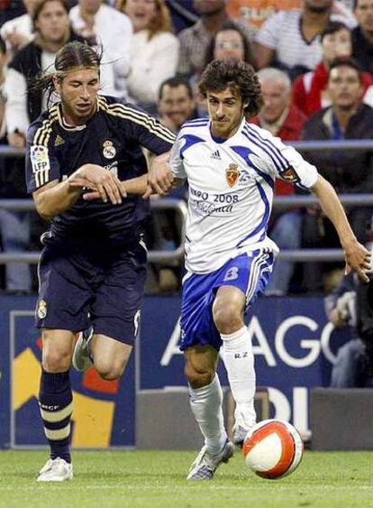 Pablo Aimar junto a Sergio Ramos