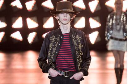 Saint Laurent nos permite vestir de rockeros sin oler a segunda mano