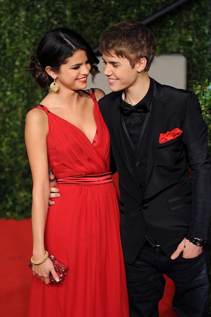 Selena Gomez y Justin Bieber juntos por primera vez en 2011.