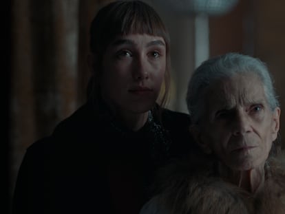 Almudena Amor y Vera Valdez, en 'La abuela'