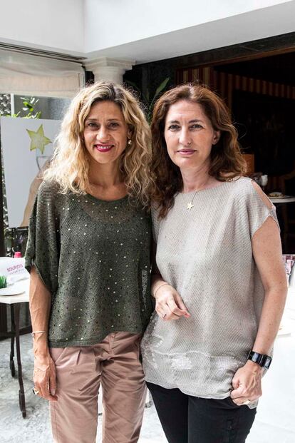 Elena Ferreras de S Moda y Isabel Espinosa de Bourjois.