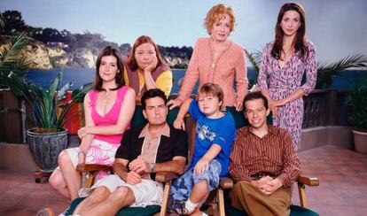 Tras despedir a Charlie Sheen, en 'Dos hombres y medio' Angus T. Jones aparecerá menos