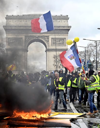 Manifestación de chalecos amarillos en París, el 16 de mazo de 2019, cuando llevaban 18 sábados consecutivos de protestas. 