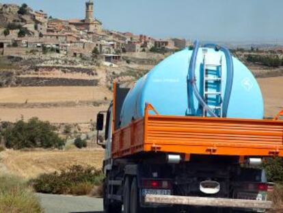 Transporte de agua en la Segarra, Lleida