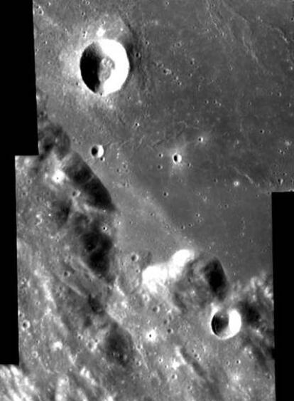 Imágenes tomadas por la nave <i>Smart 1 </i>del área del cráter Sulpicius Gallus (arriba a la izquierda).