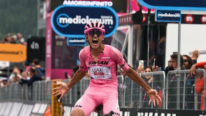 Isaac Del Toro durante el Giro de Italia 2025, Etapa 17, el 28 de mayo.
