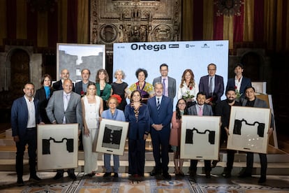 Fotografía de familia con los premiados, este martes en Barcelona