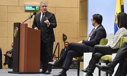El presidente de Colombia, Iván Duque, en el MIT Global Startup Workshop. A su izquierda, Juan David Castaño, vicepresidente de la Cámara de Comercio de Bogotá.