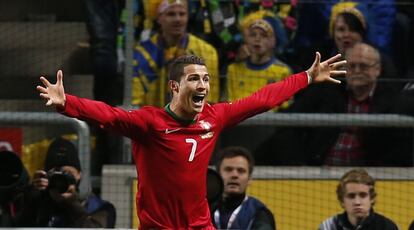 Ronaldo celebra su tercer gol