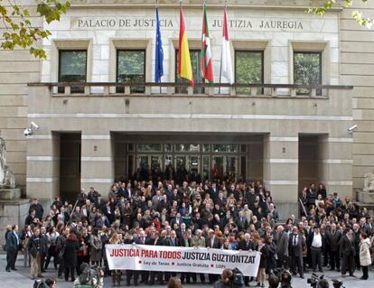Protesta de los abogados vizcaínos contra las tasas.