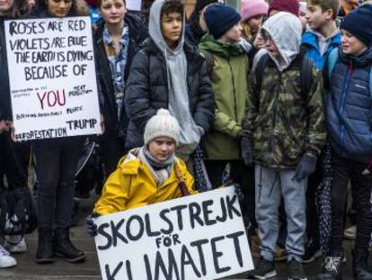 Protesta de estudiantes de secundaria contra el cambio climático, en Estocolmo (Suecia). 