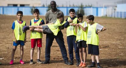 Thuram, durante su viaje al campo de refugiados del Líbano.