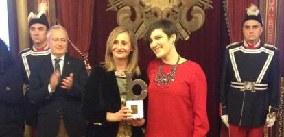 Acto de entrega este miércoles del premio Norte-Sur en el Ayuntamiento de Bilbao.