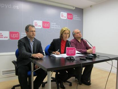 Rosa D&iacute;ez, Carlos Mart&iacute;nez Gorriar&aacute;n y &Aacute;lvaro Anchuelo, diputados de UPyD.