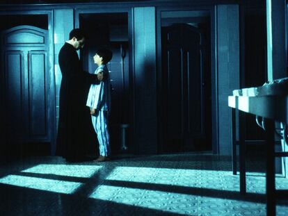 Una imagen de la película 'La mala educación', de Pedro Almodóvar.
